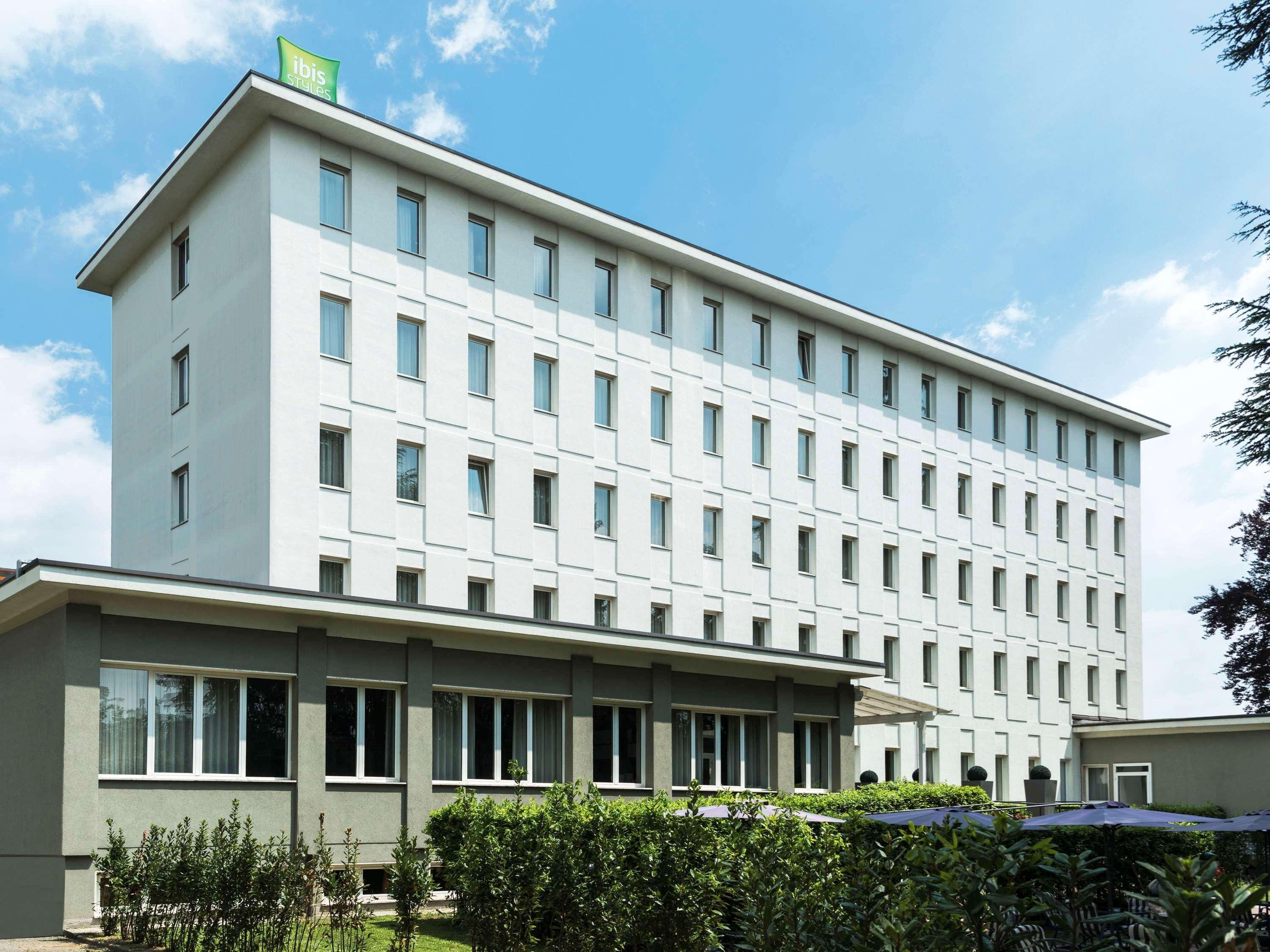 Bis Hotel Varese Kültér fotó