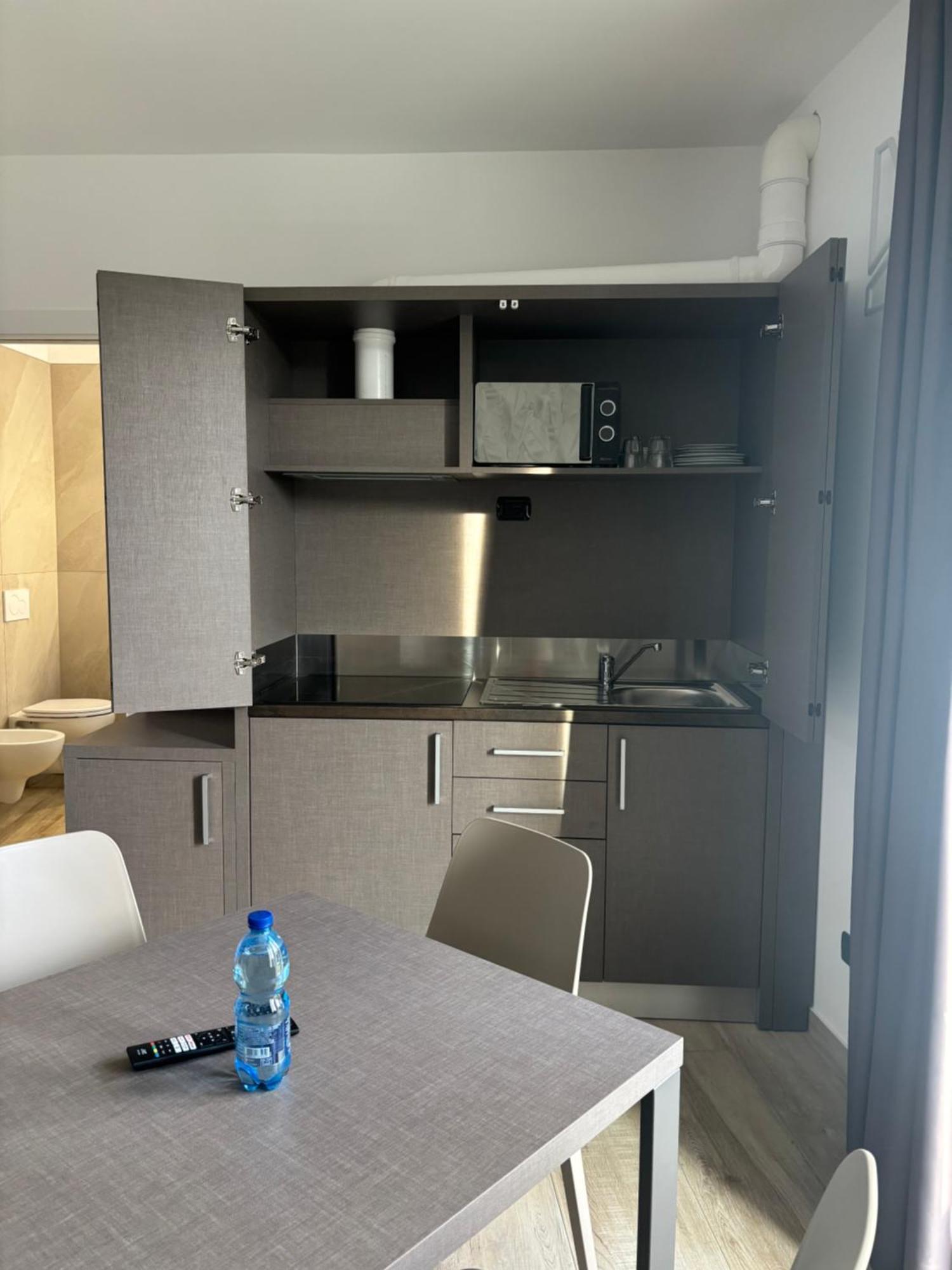 Bis Hotel Varese Kültér fotó