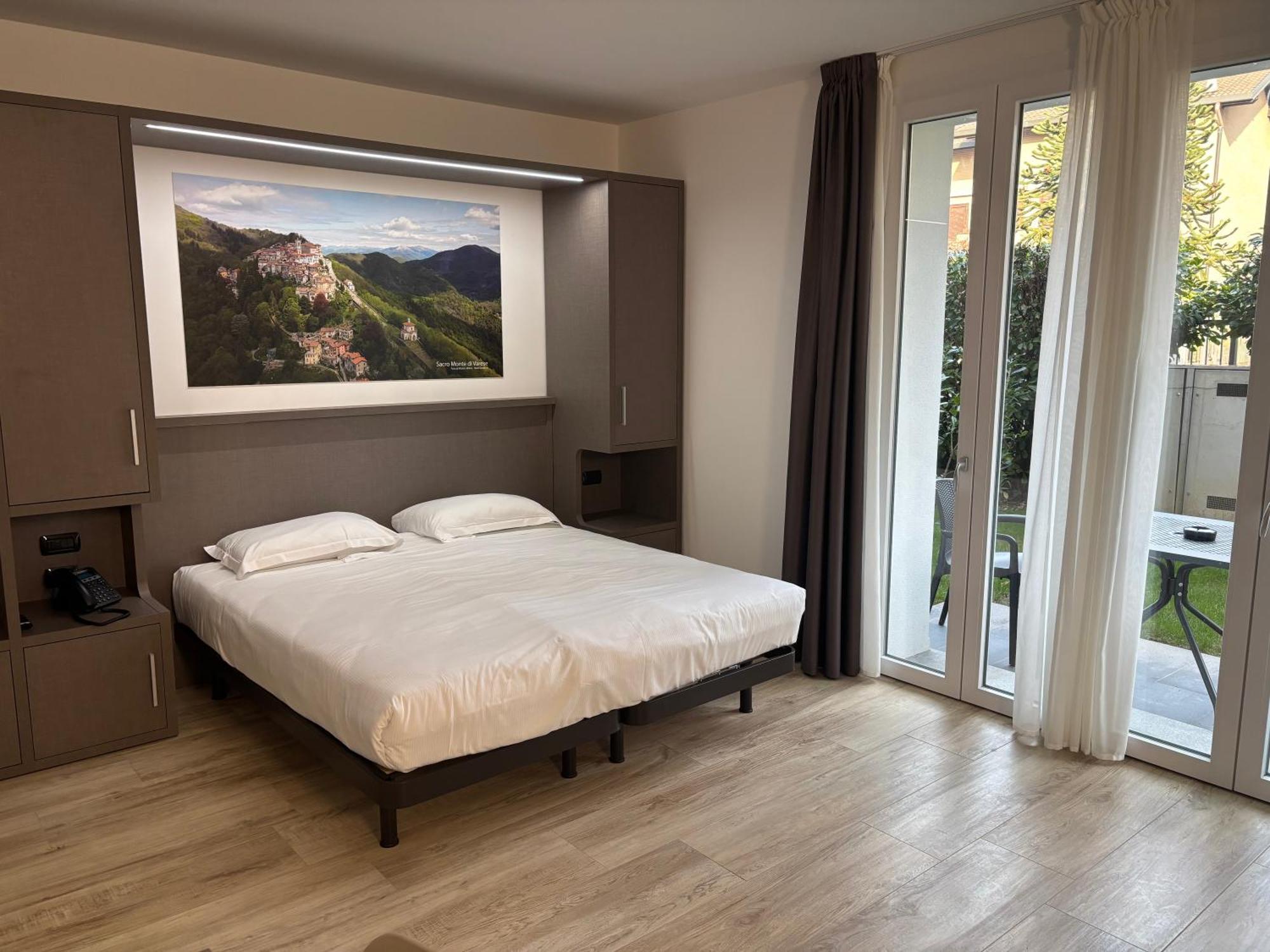 Bis Hotel Varese Kültér fotó
