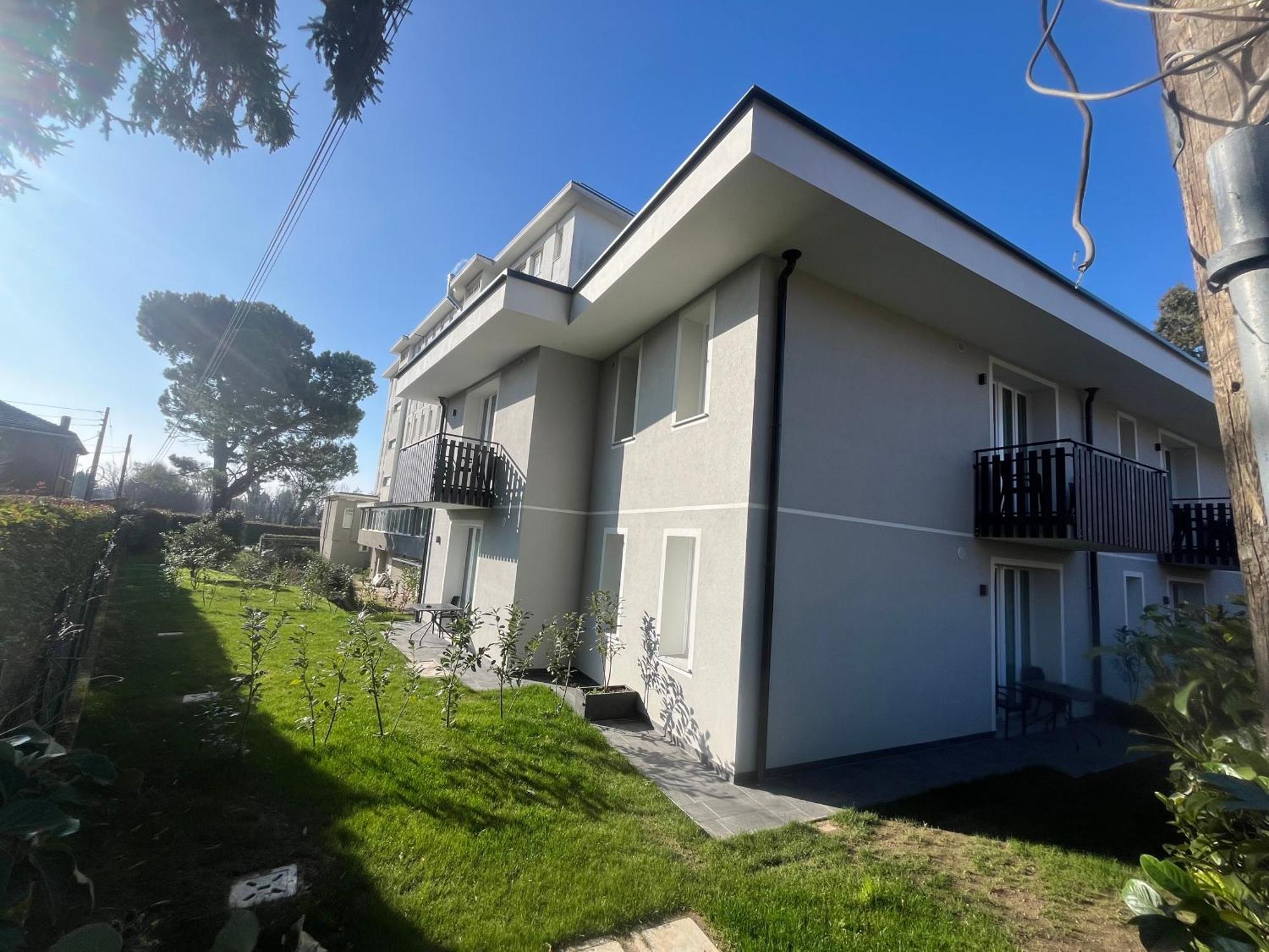 Bis Hotel Varese Kültér fotó