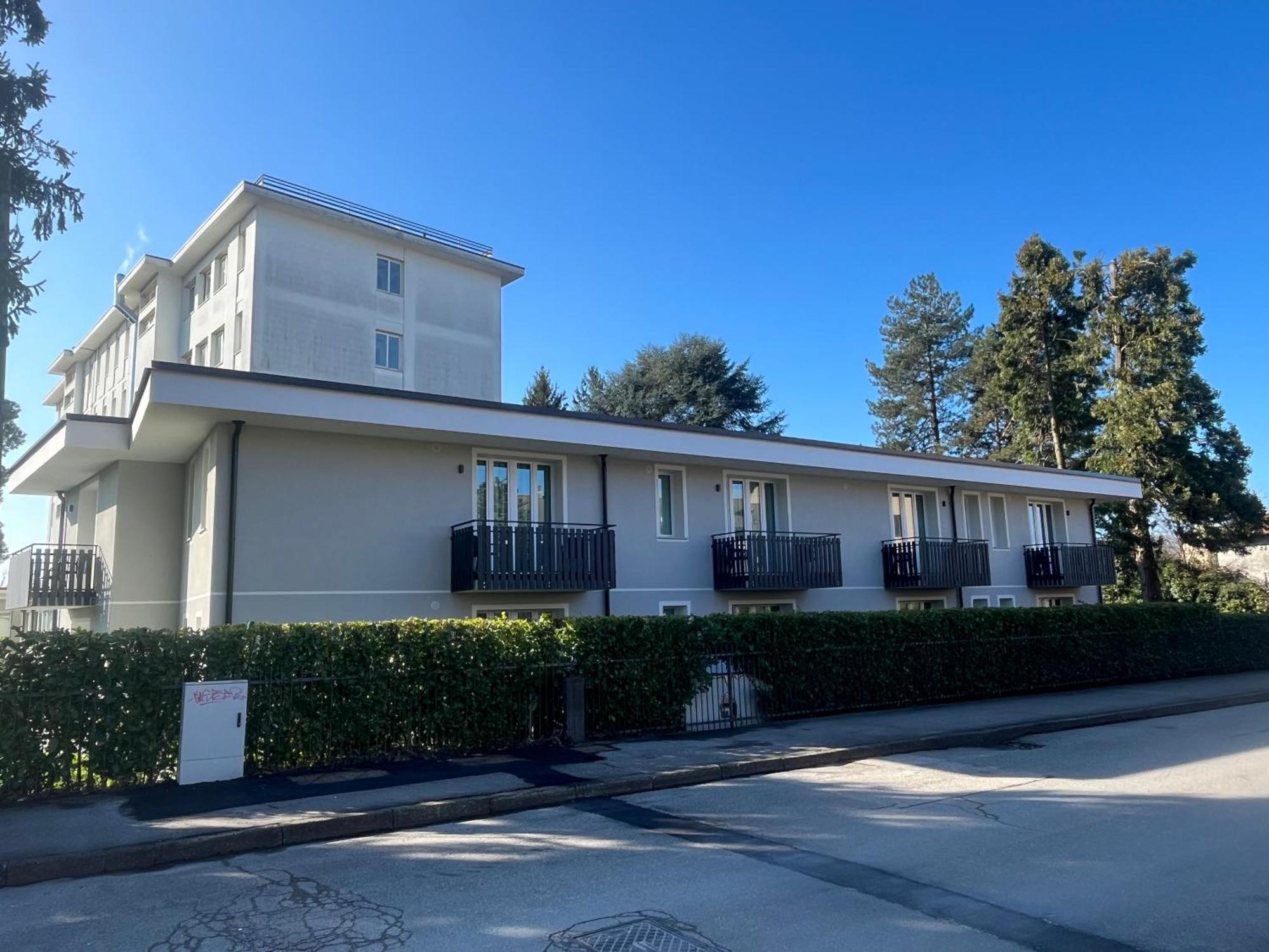 Bis Hotel Varese Kültér fotó