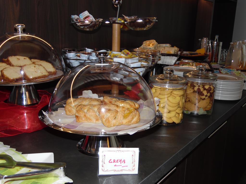 Bis Hotel Varese Kültér fotó