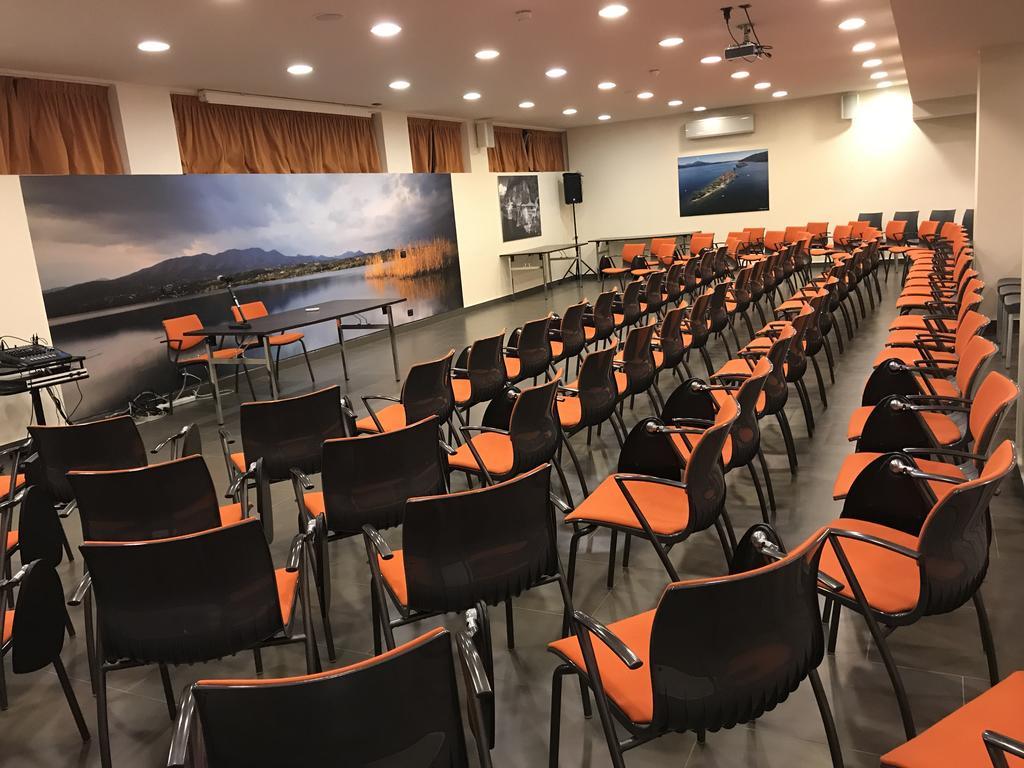 Bis Hotel Varese Kültér fotó