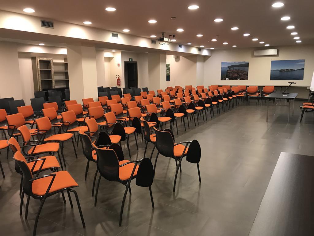 Bis Hotel Varese Kültér fotó